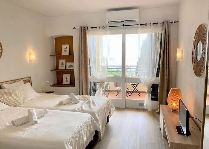 Apartman With Great Sea View, Near The Beach, With Ac And Pools Albufeira